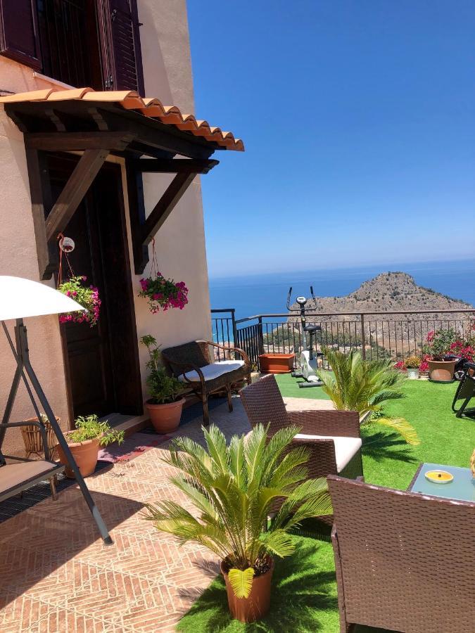 B&B Roomantic & Piscina Idromassaggio Cefalù Buitenkant foto