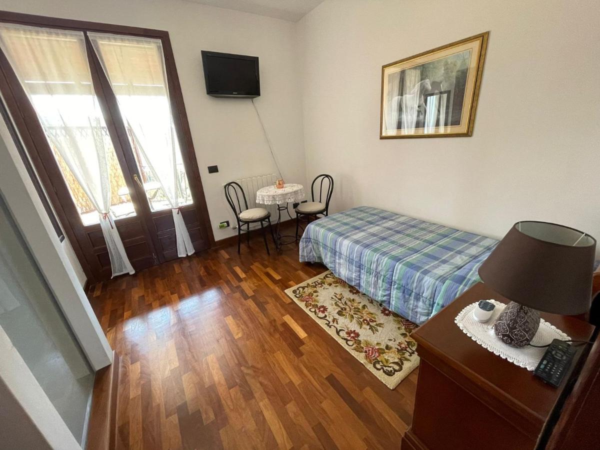 B&B Roomantic & Piscina Idromassaggio Cefalù Buitenkant foto